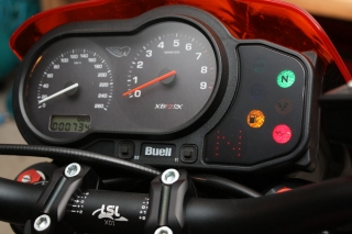 10 Buell Ganganzeige SureShift Motogadget 